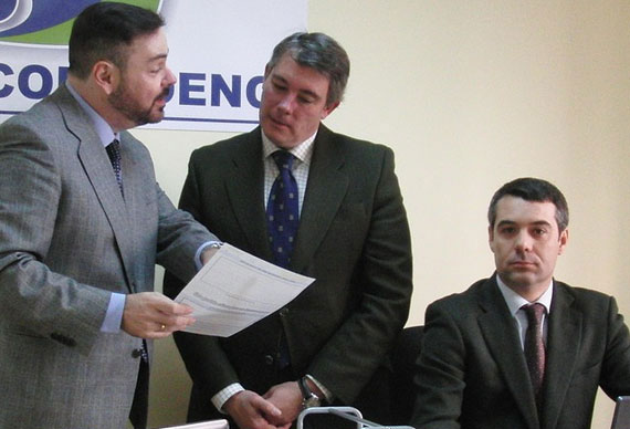 用着特别顺手的短信验证码轰炸